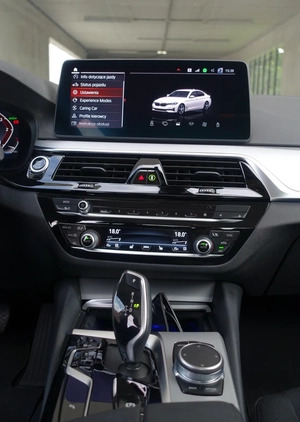 BMW Seria 5 cena 157500 przebieg: 94000, rok produkcji 2021 z Katowice małe 704